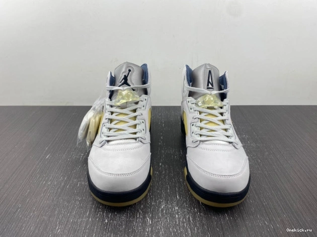 One Kick x Jordan A Maniere Ma Air FZ5758-004 WMNS 5 0815